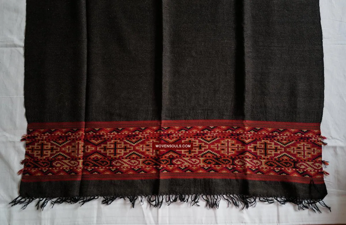 1724 SOLD Rare Handmade Traditional Yak Wool Shawl