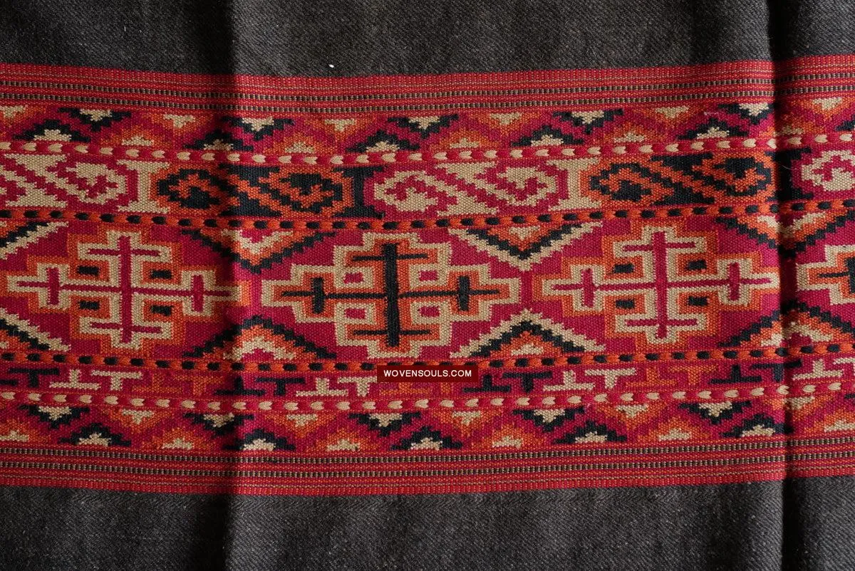 1724 SOLD Rare Handmade Traditional Yak Wool Shawl