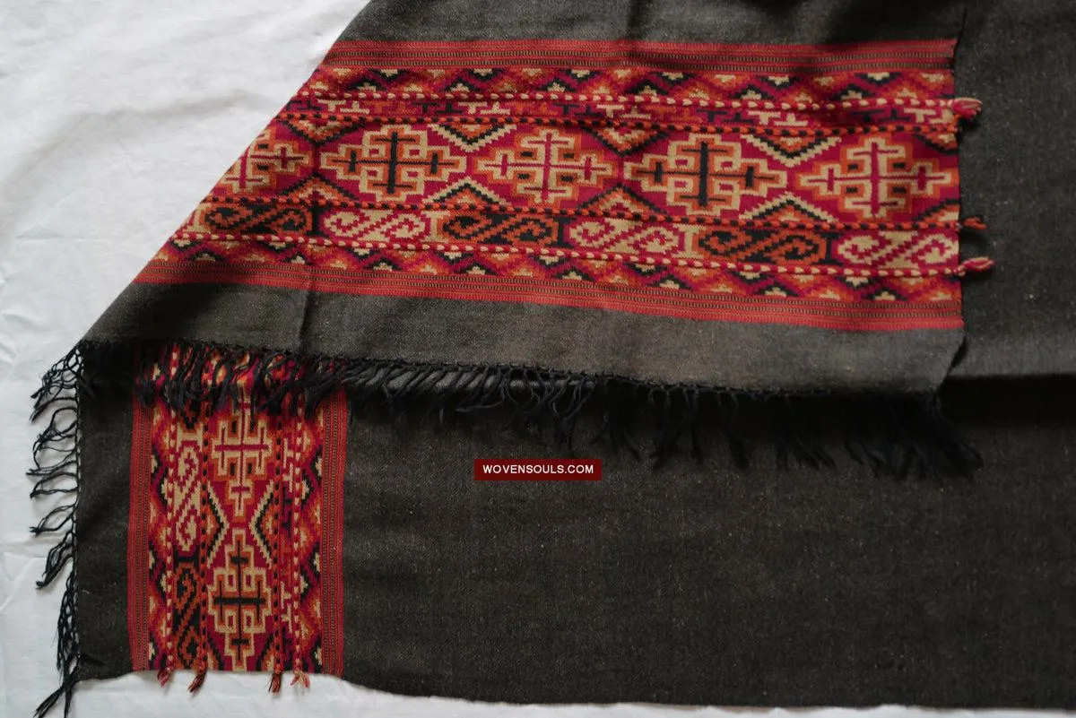 1724 SOLD Rare Handmade Traditional Yak Wool Shawl