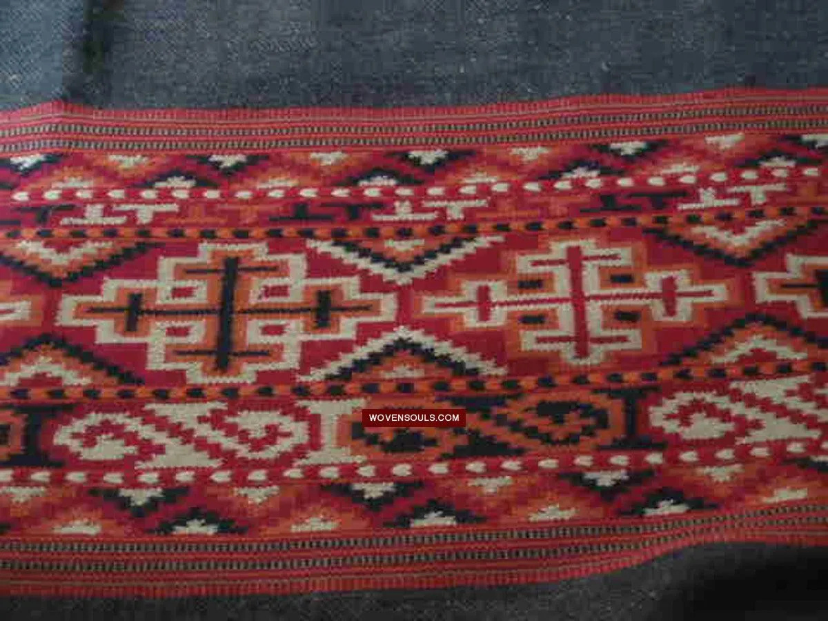 1724 SOLD Rare Handmade Traditional Yak Wool Shawl