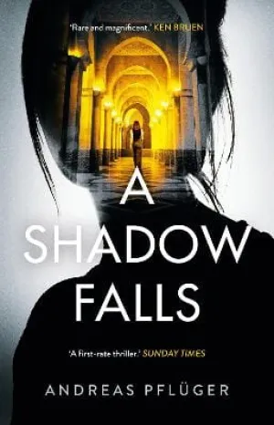 Andreas Pflüger: A Shadow Falls (A Jenny Aaron Thriller) [2018] paperback