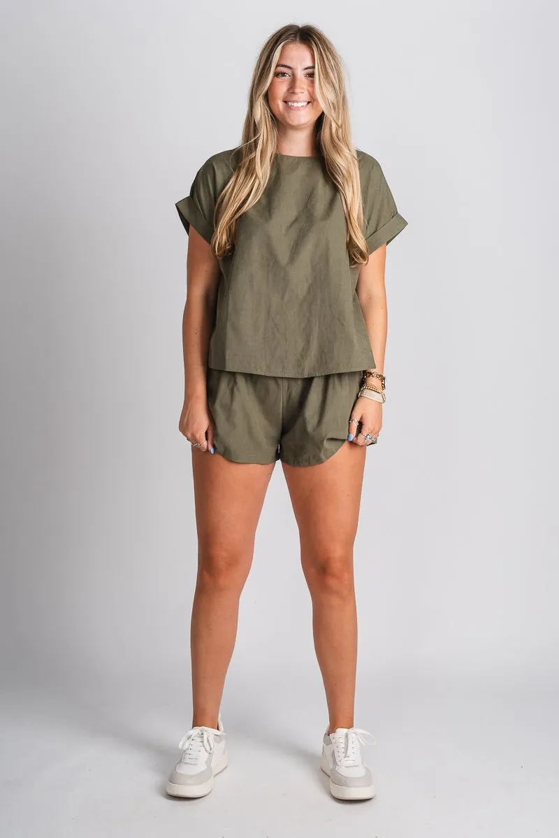 Boxy pocket shorts olive