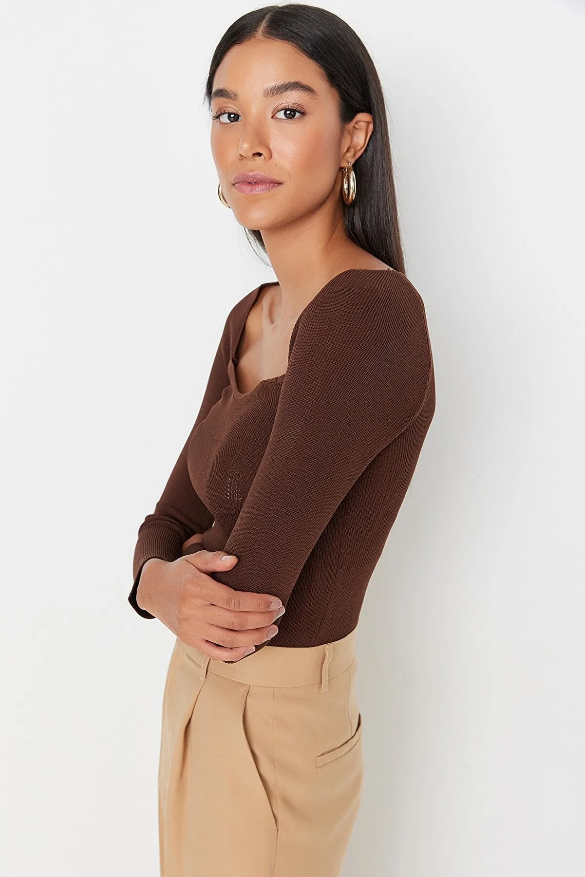 brown knit top