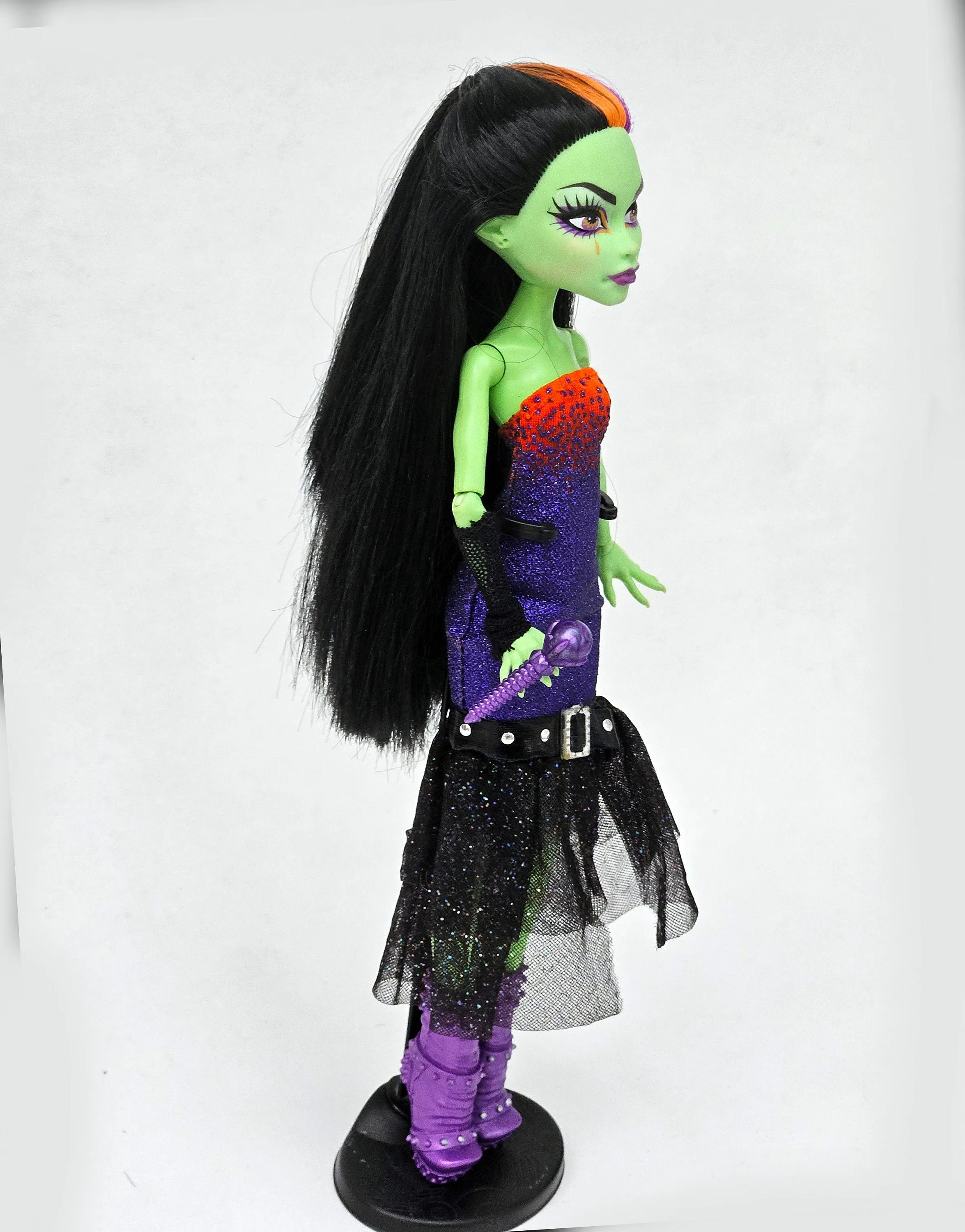 Monster High Doll Casta Fierce One Night Only for Collectors, OOAK Repaints, Playing, Original Accessories and Clothes, Witch Doll, Rare