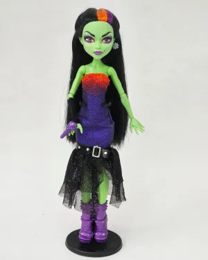 Monster High Doll Casta Fierce One Night Only for Collectors, OOAK Repaints, Playing, Original Accessories and Clothes, Witch Doll, Rare