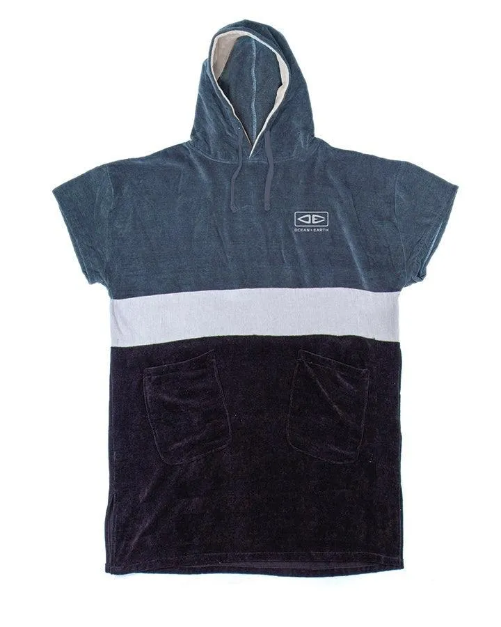 Ocean & Earth Poncho Strike Hooded