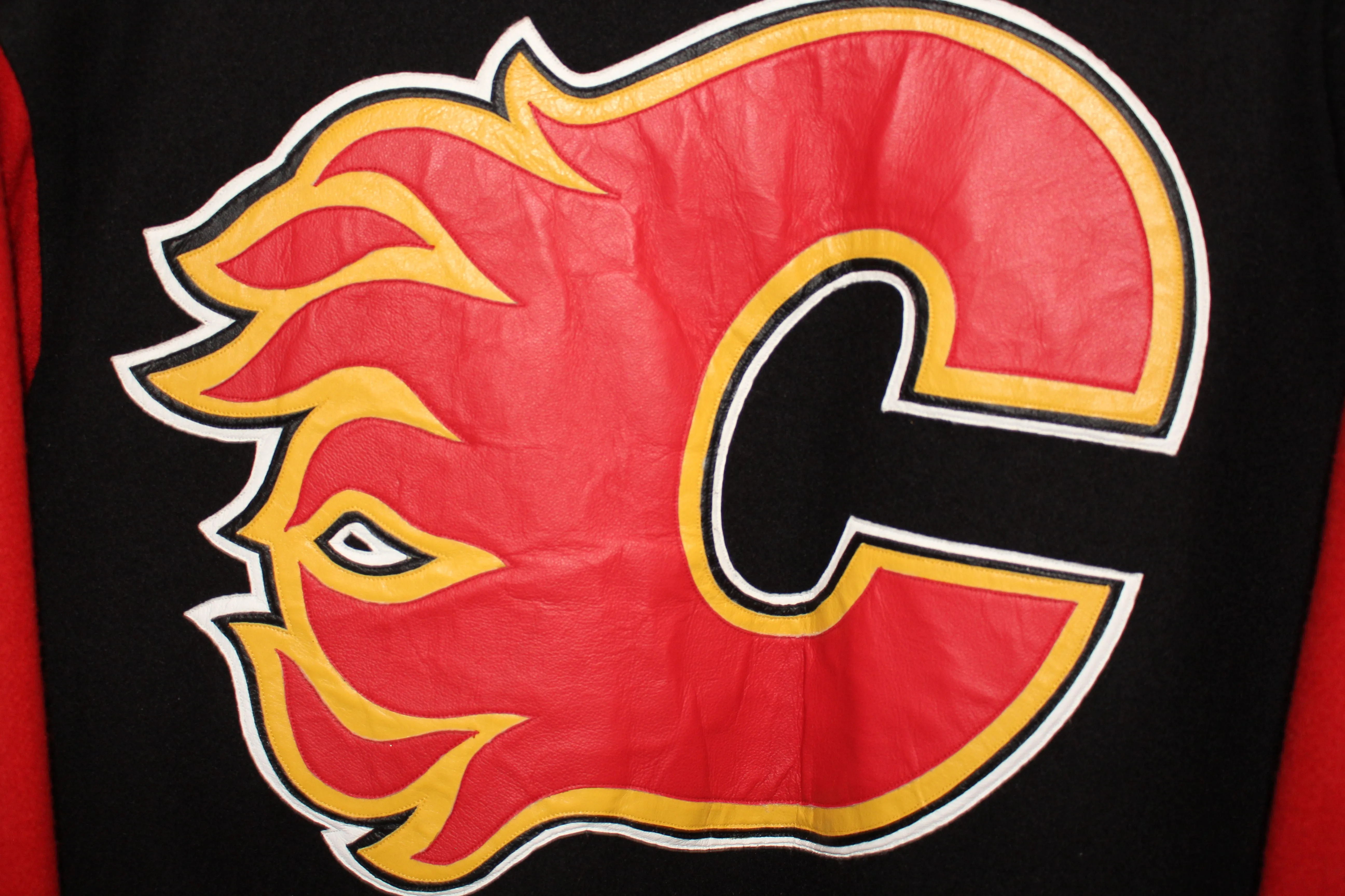 Rare Calgary Flames JH Design Varsity Jacket (XL)