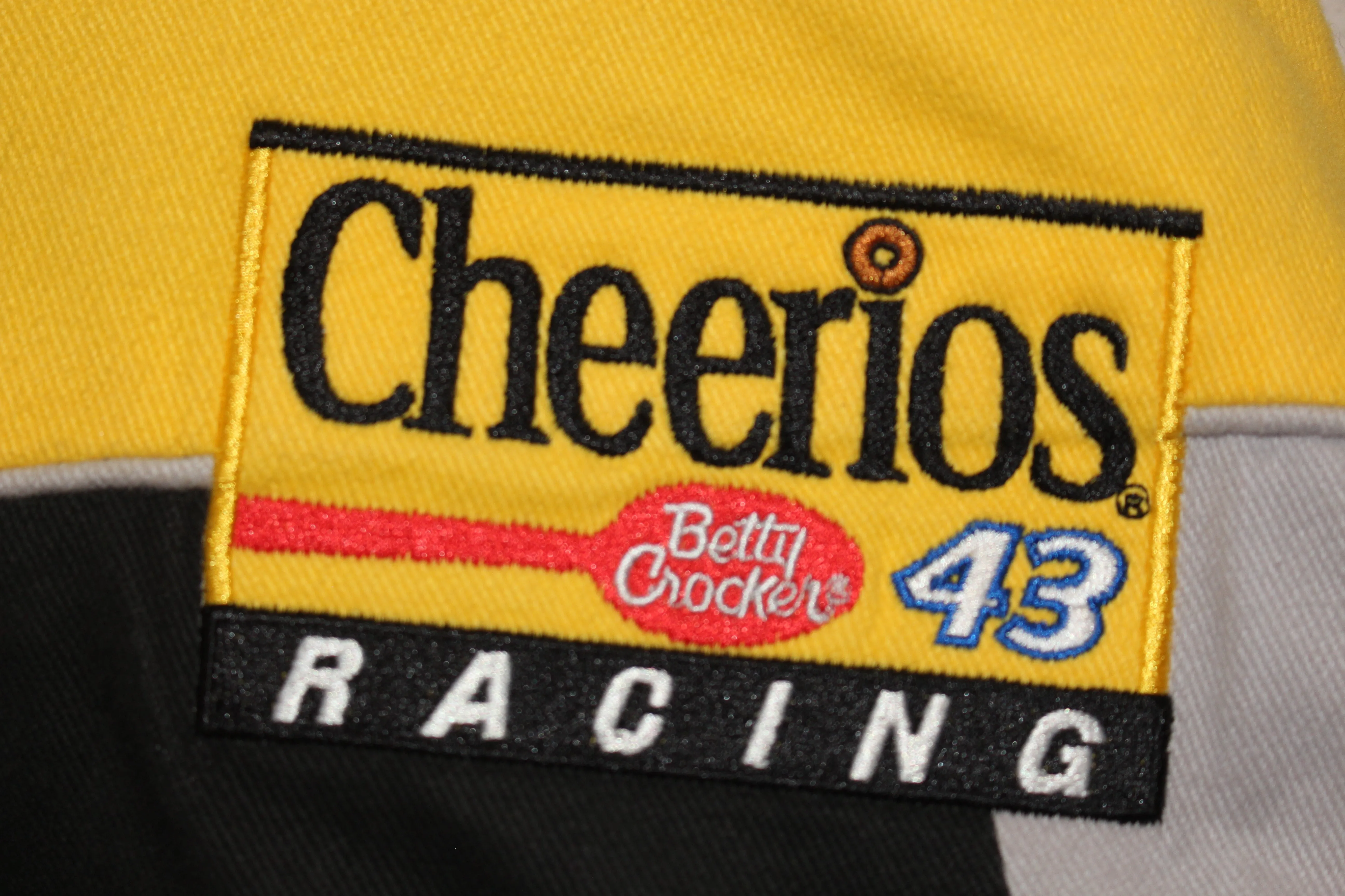 Rare Cheerios Racing NASCAR John Andretti #43 (XL)