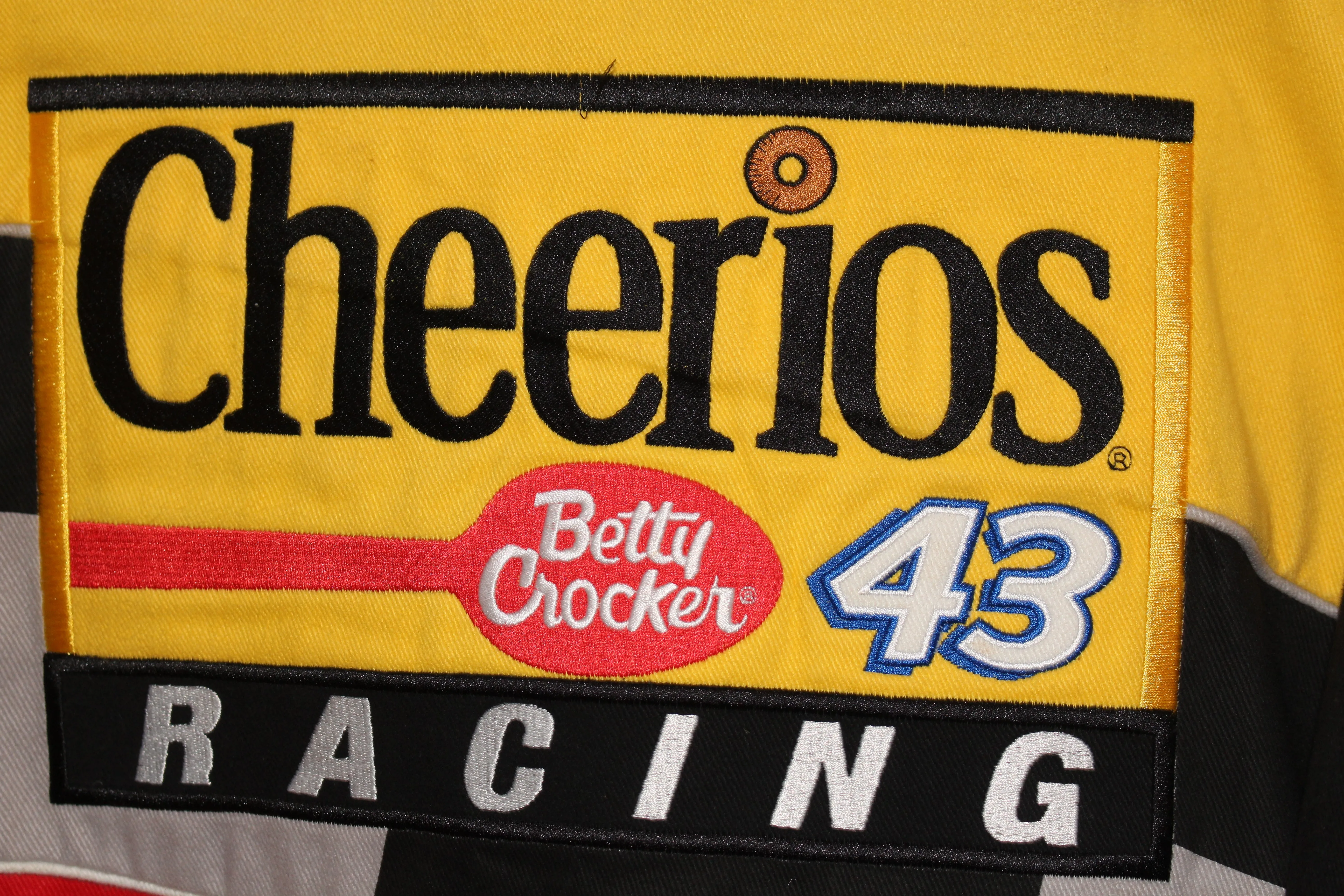 Rare Cheerios Racing NASCAR John Andretti #43 (XL)