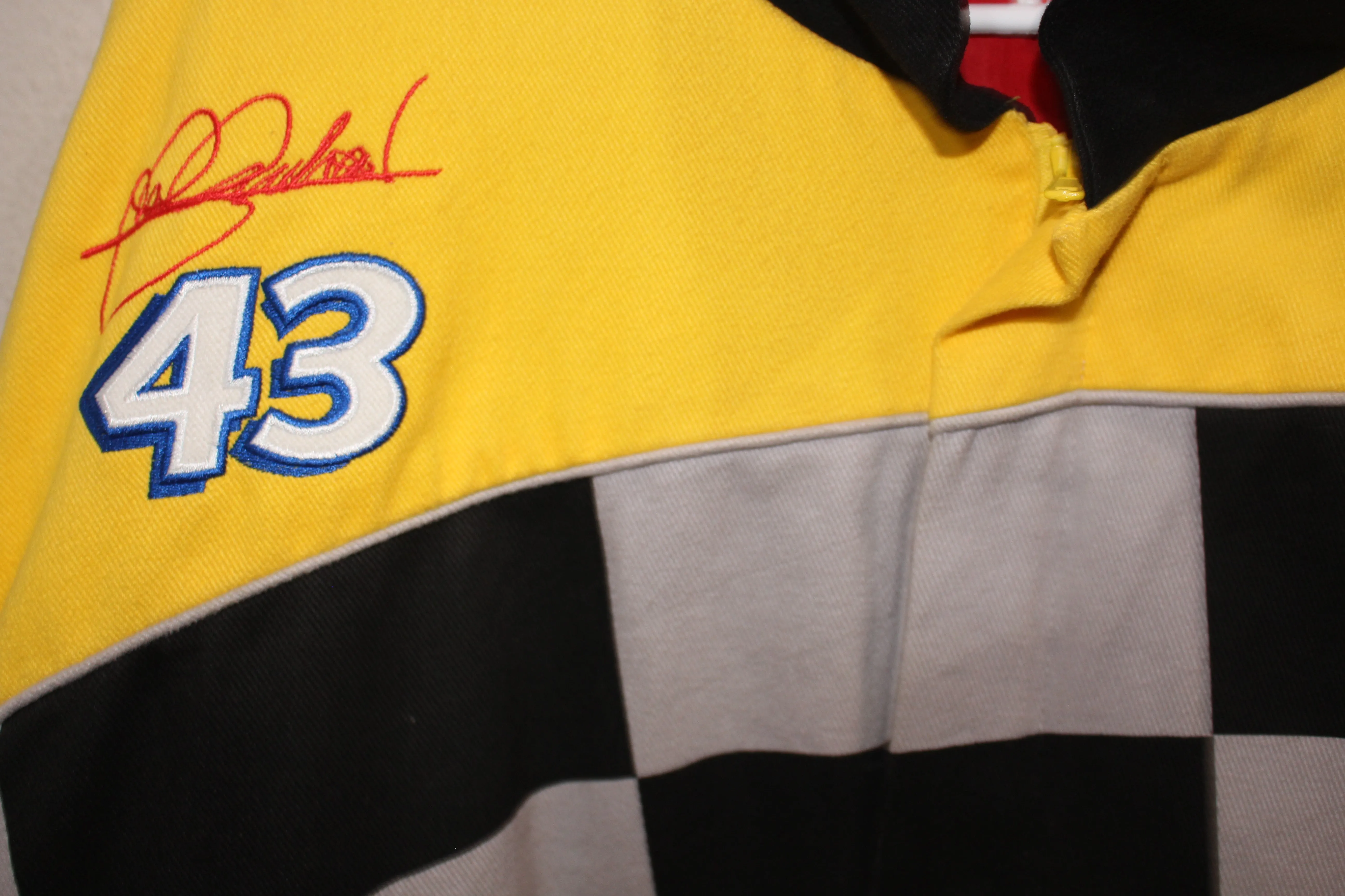 Rare Cheerios Racing NASCAR John Andretti #43 (XL)