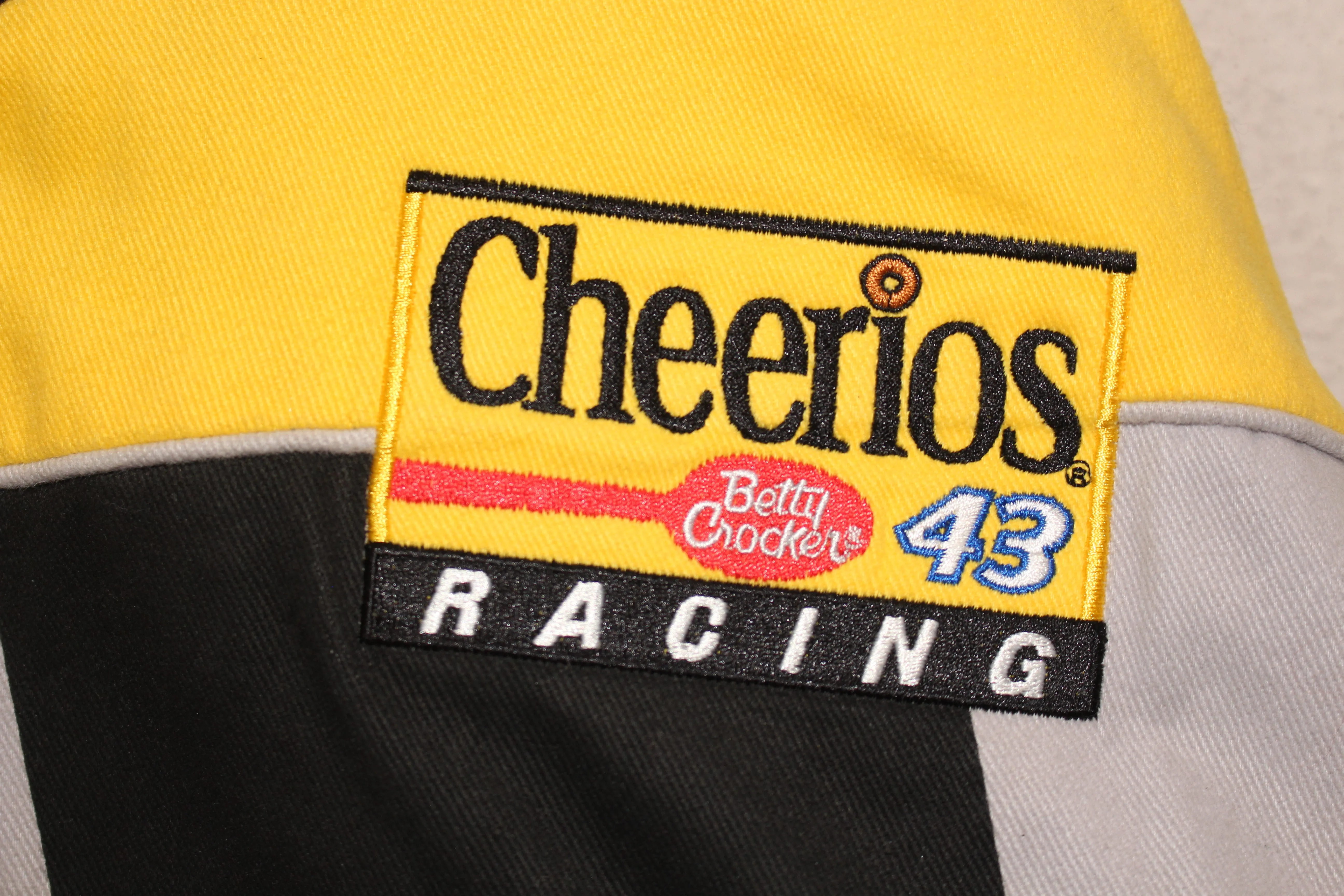 Rare Cheerios Racing NASCAR John Andretti #43 (XL)