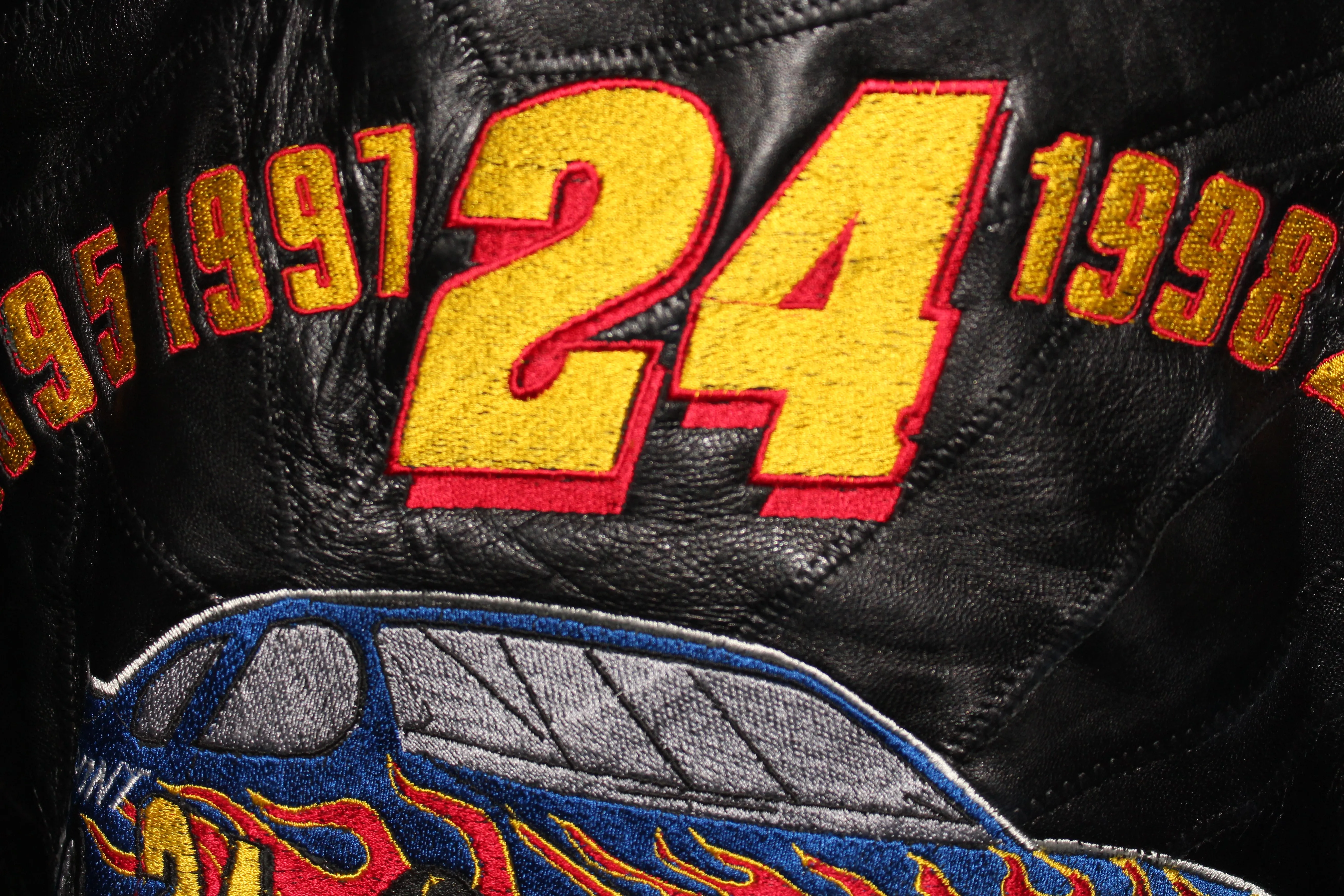 Rare DuPont Racing NASCAR Jeff Gordon #24 Leather Jacket (XL)