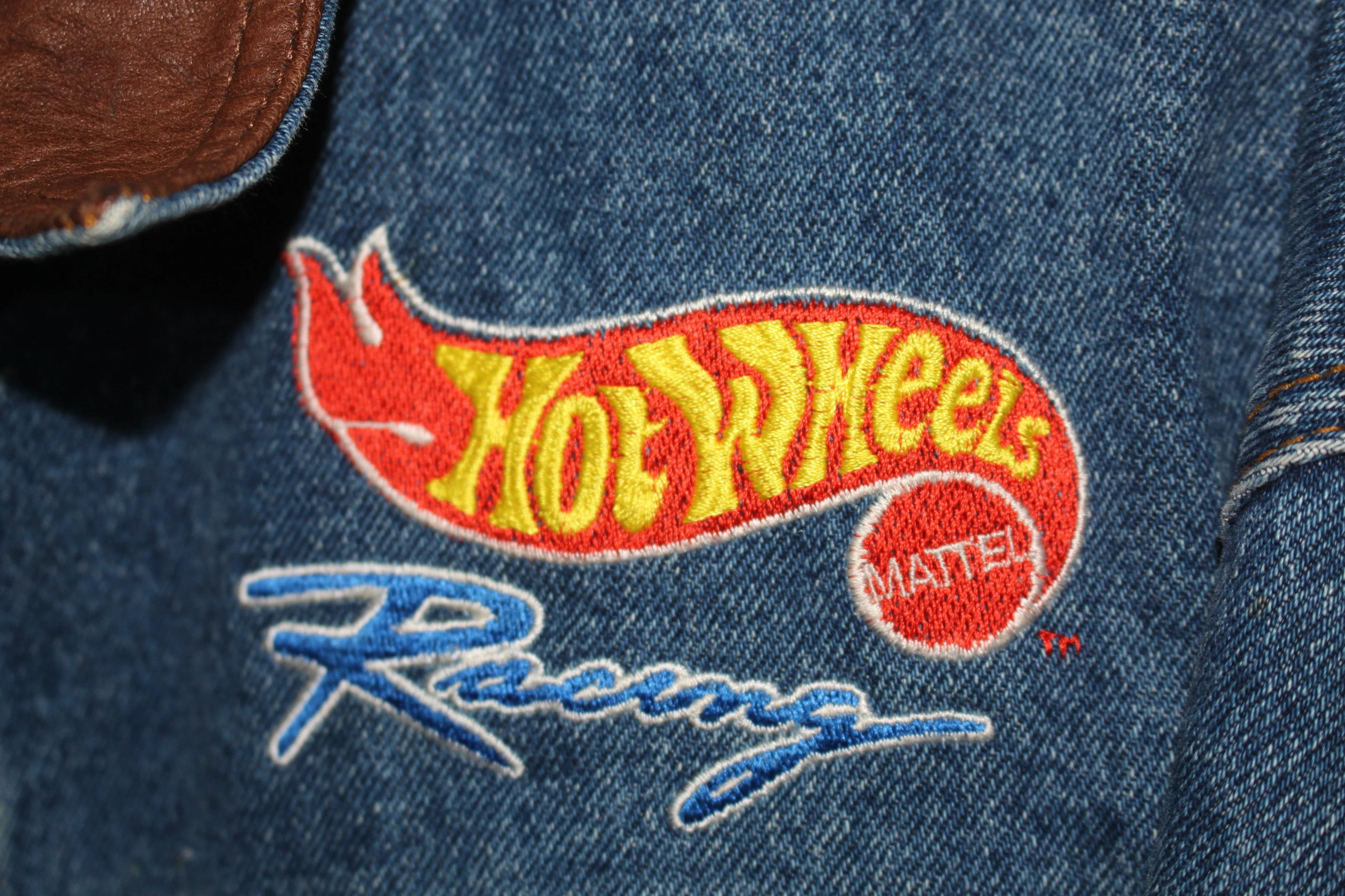 Rare Hot Wheels Racing NASCAR Richard Petty #43 Autographed Denim Jacket (M)