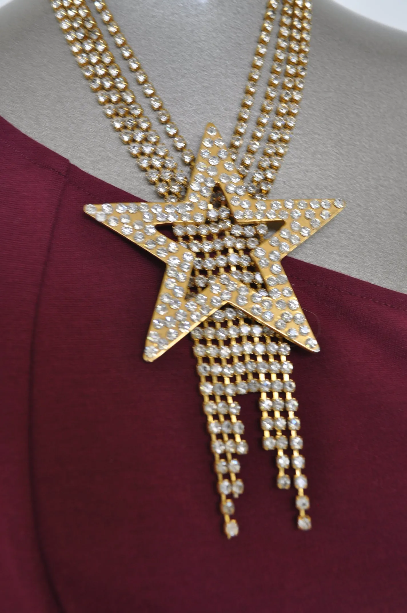 Rare Moschino necklace from the 80s. Huge star with christals