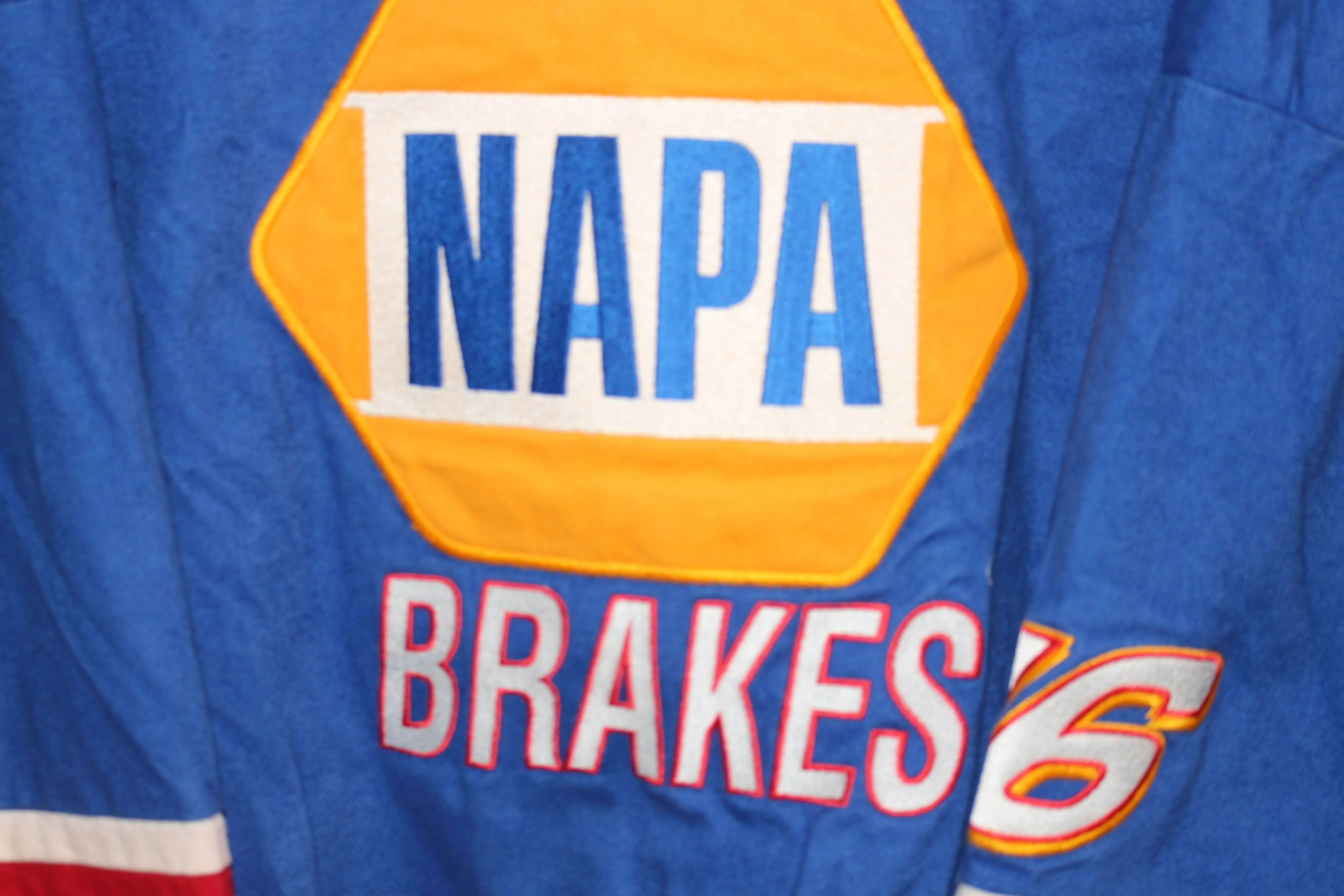 Rare NAPA Brakes Racing NASCAR Ron Hornaday Jr #16 (XL)