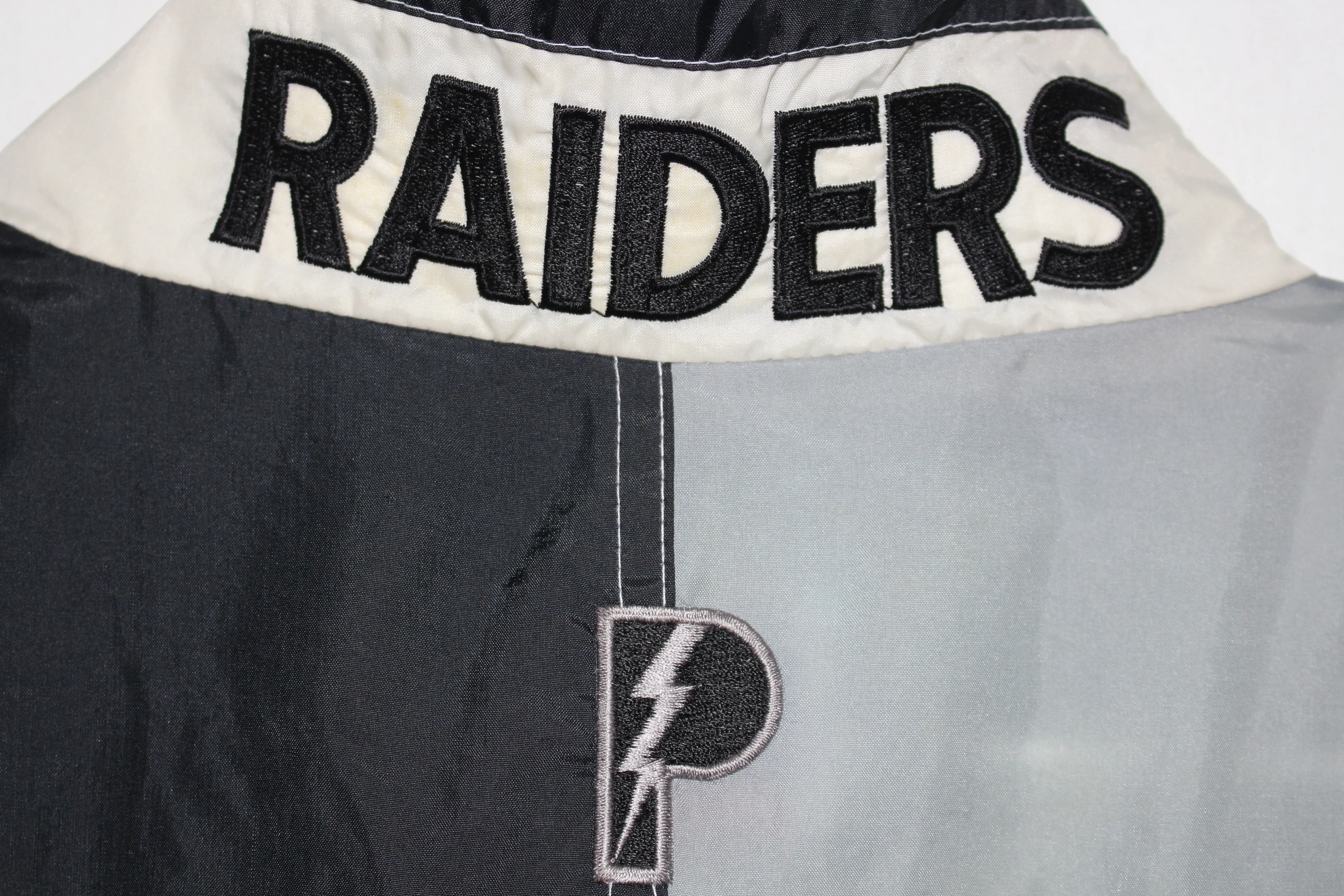 Rare Oakland Raiders 1992 Pro Player (XL)