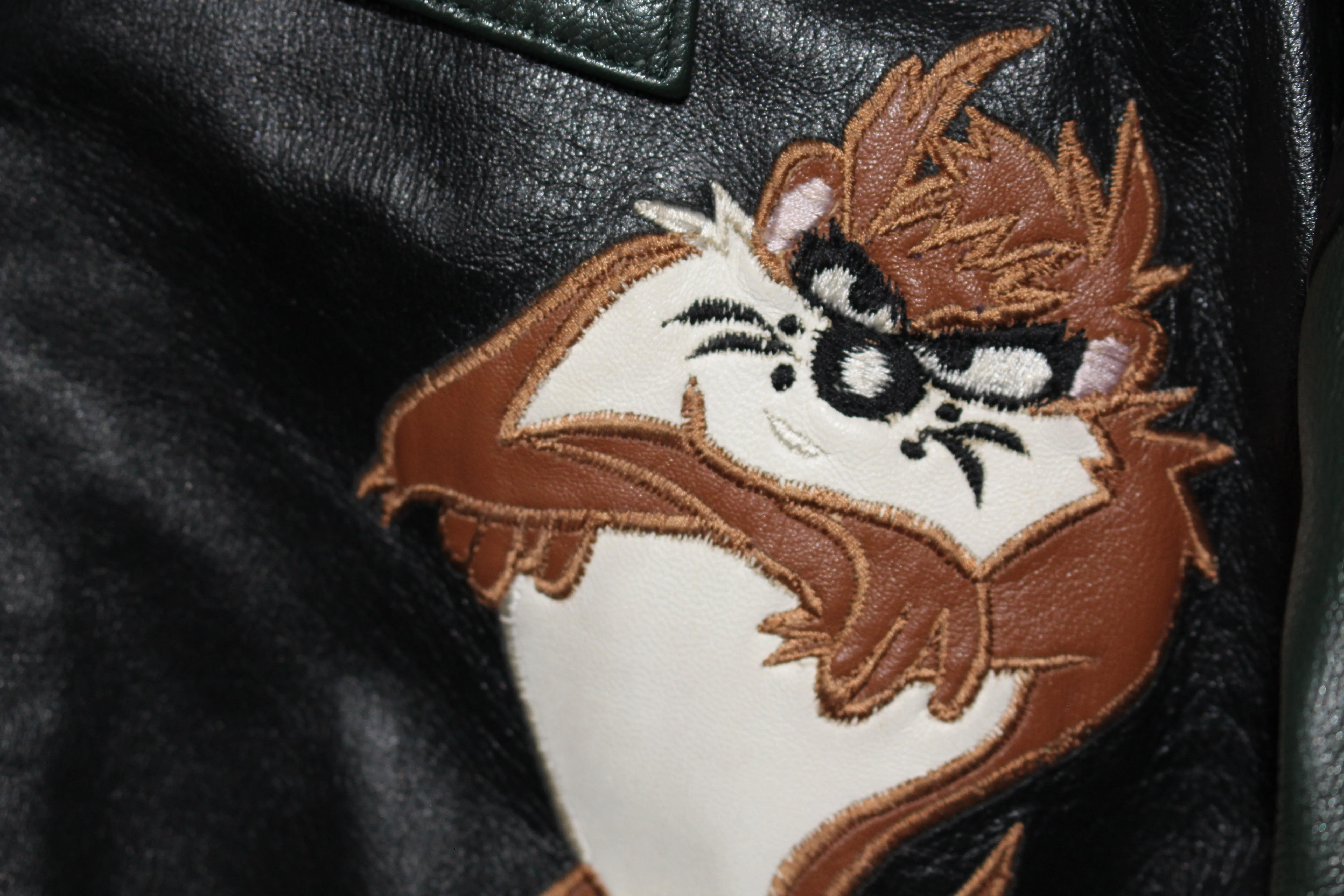 Rare Tasmanian Devil Looney Tunes Leather Jacket (S)