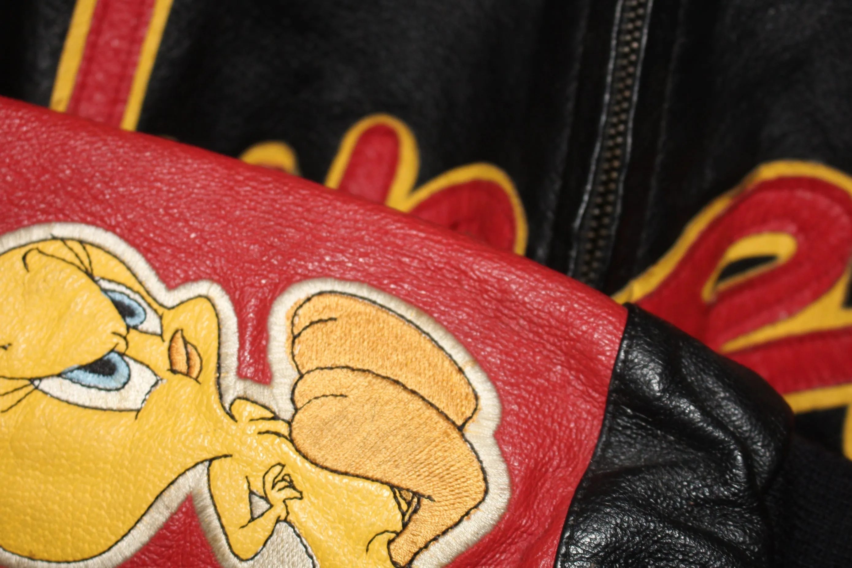 Rare Tweety Bird Looney Tunes Leather Jacket (S)