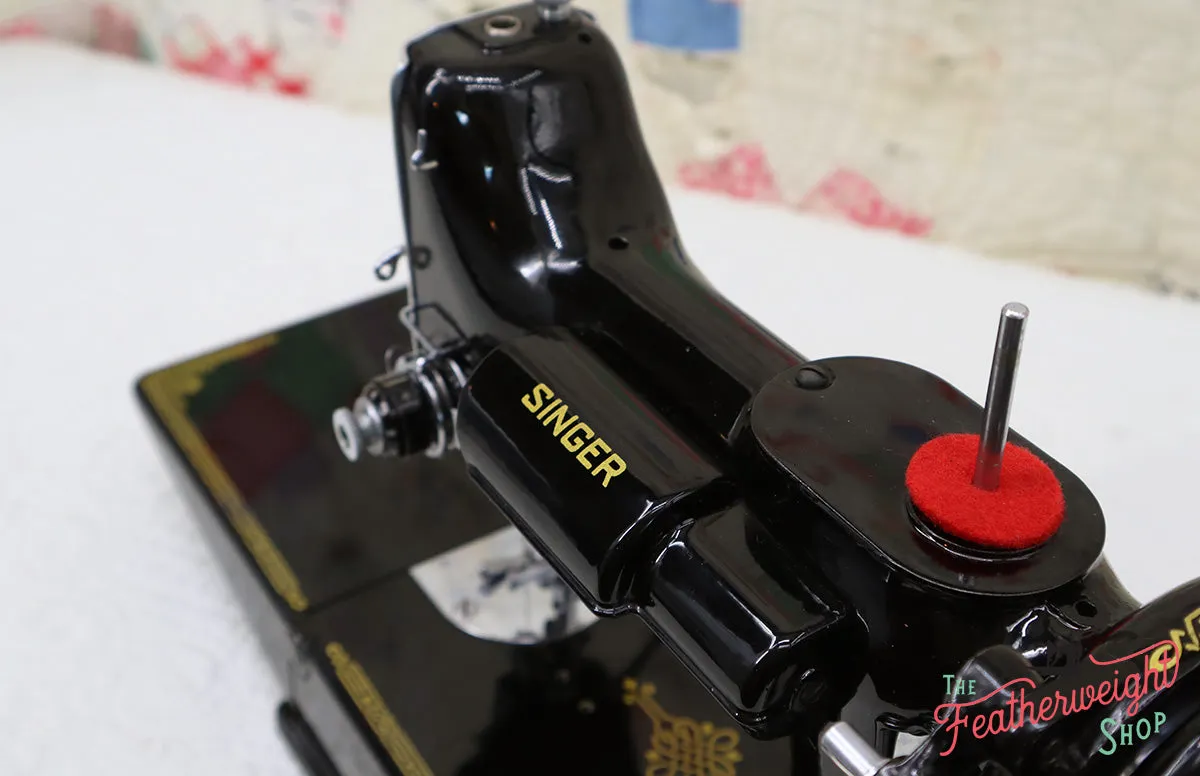 Singer Featherweight 221K Sewing Machine, French EF909***