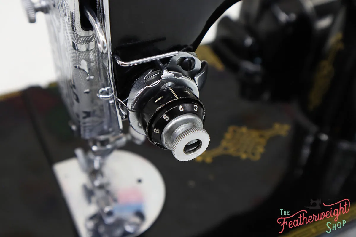 Singer Featherweight 221K Sewing Machine, French EF909***