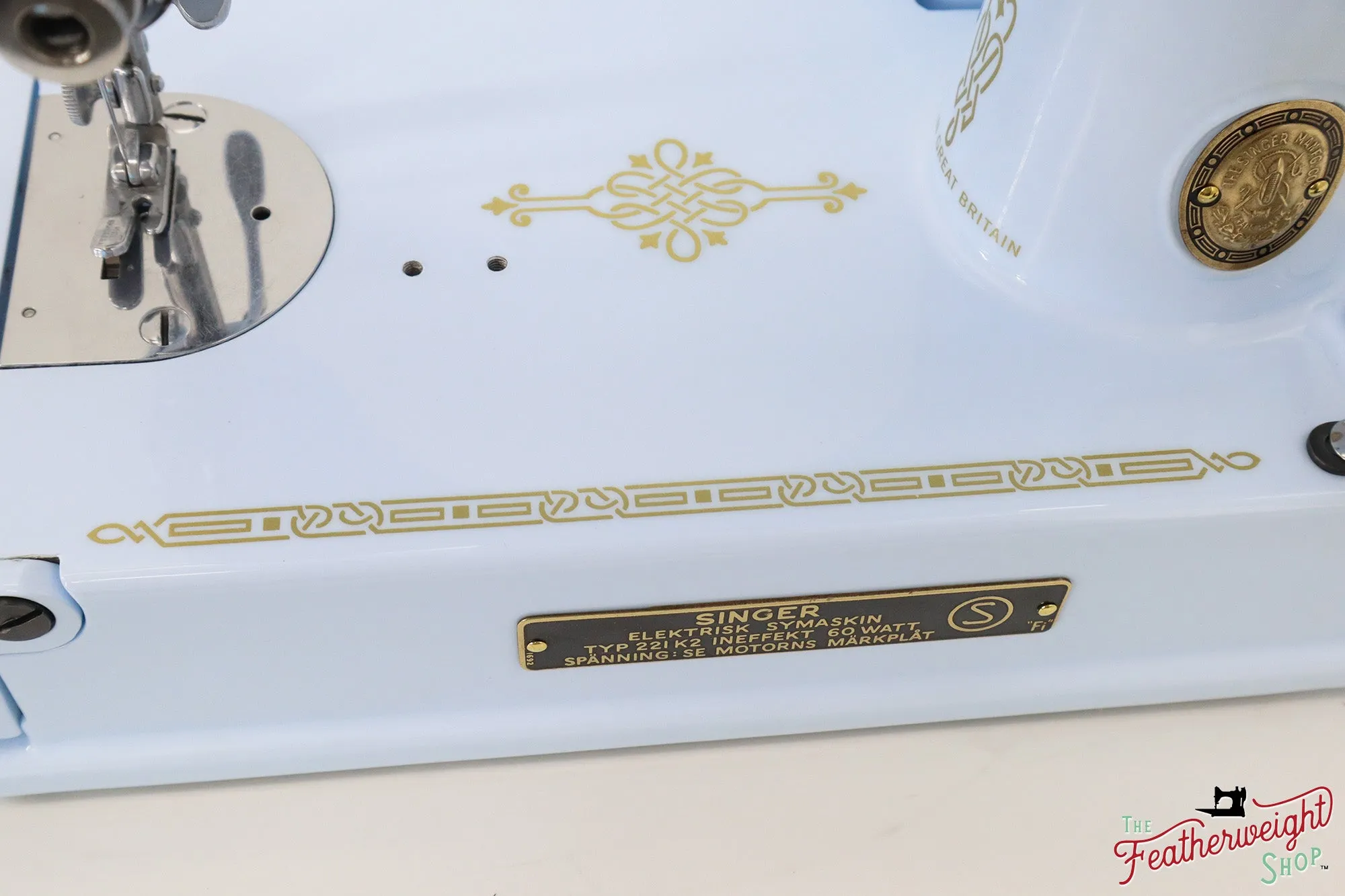 Singer Featherweight Swedish 221K EH138*** - Fully Restored in Cinderella Blue