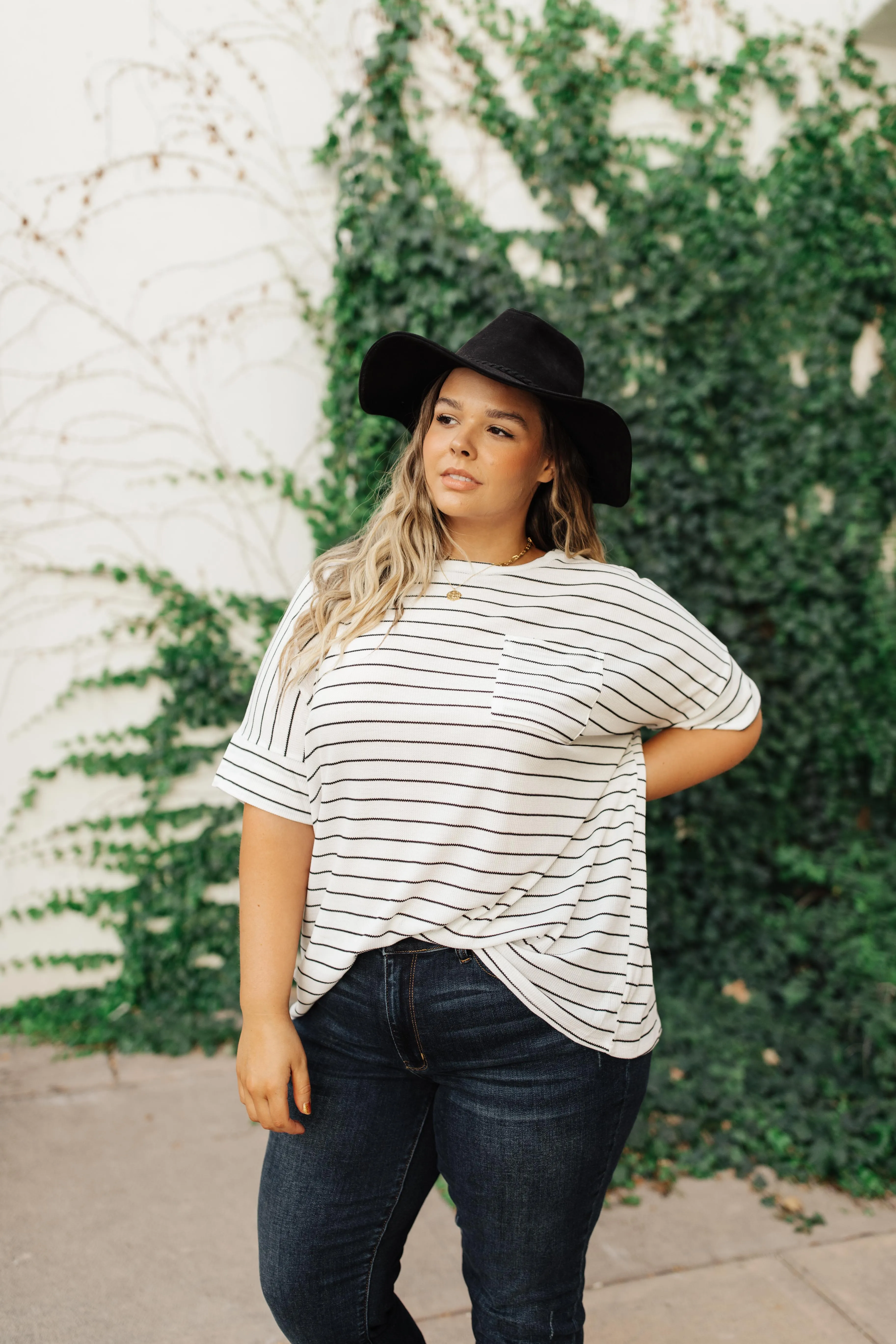 Tow The Line Striped Tee In Off White