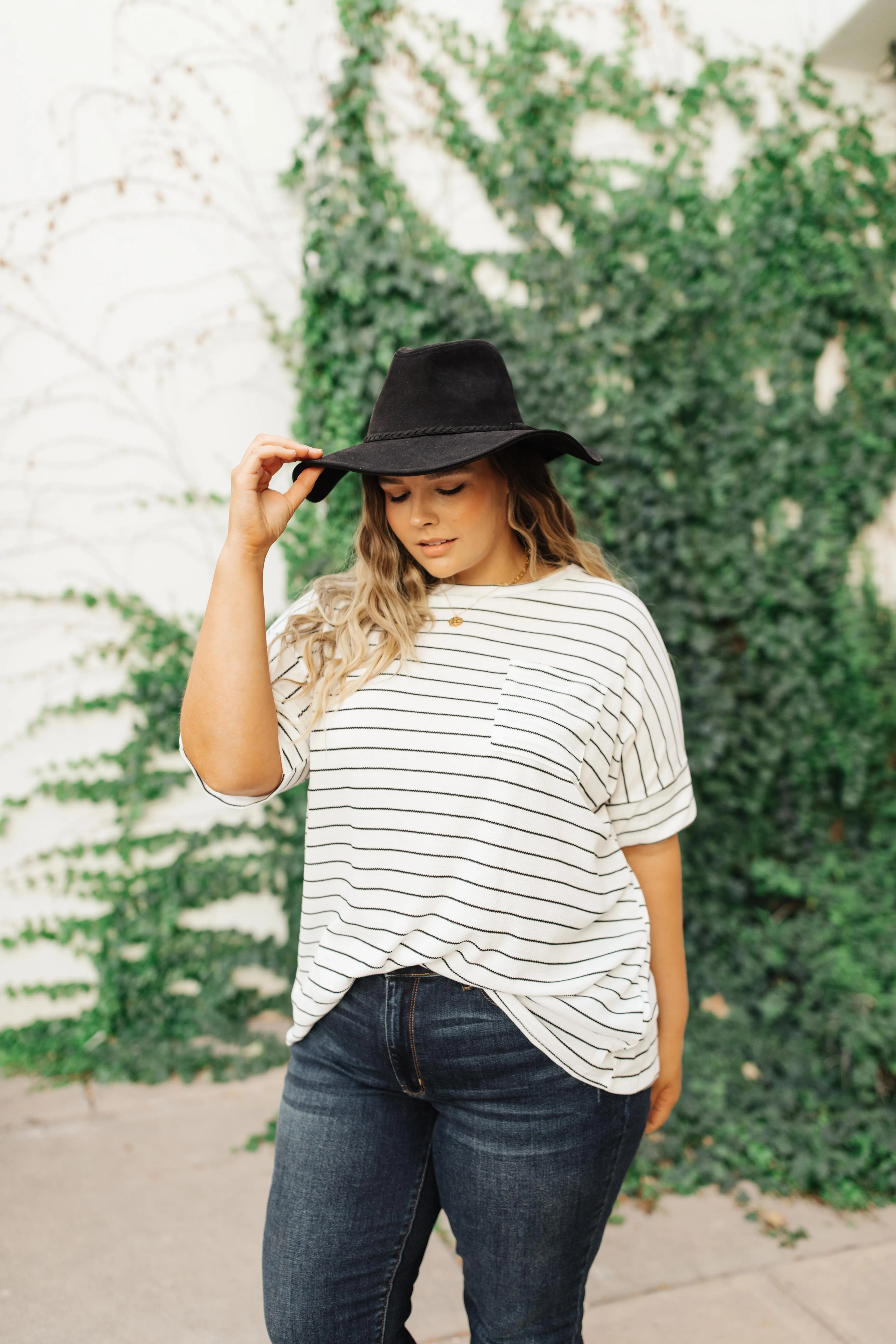 Tow The Line Striped Tee In Off White