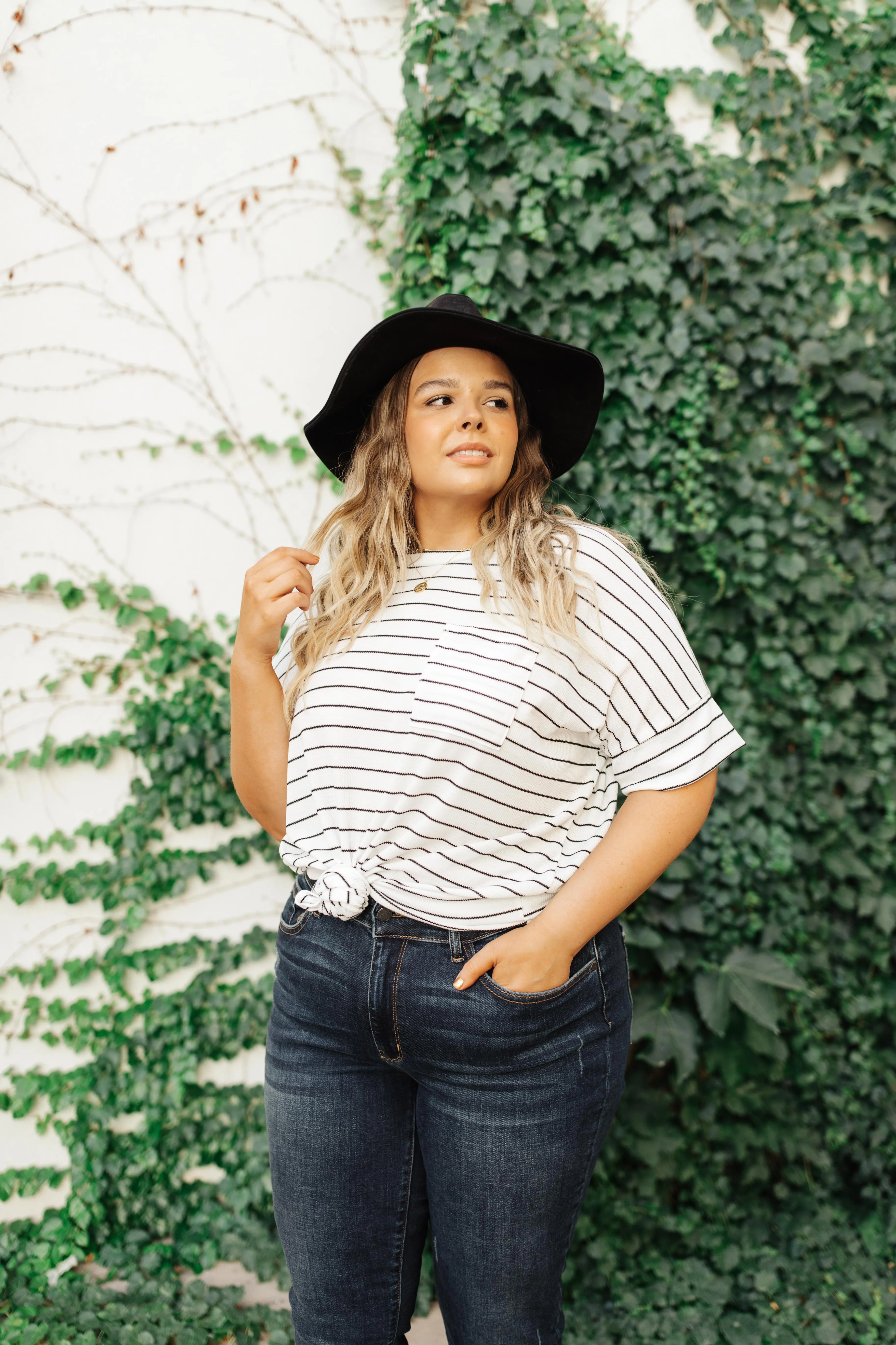 Tow The Line Striped Tee In Off White