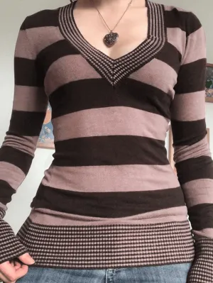 V Neck Striped Knit Top